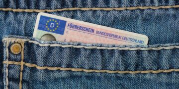Digitale Führerschein-Kontrolle über den Taxameter