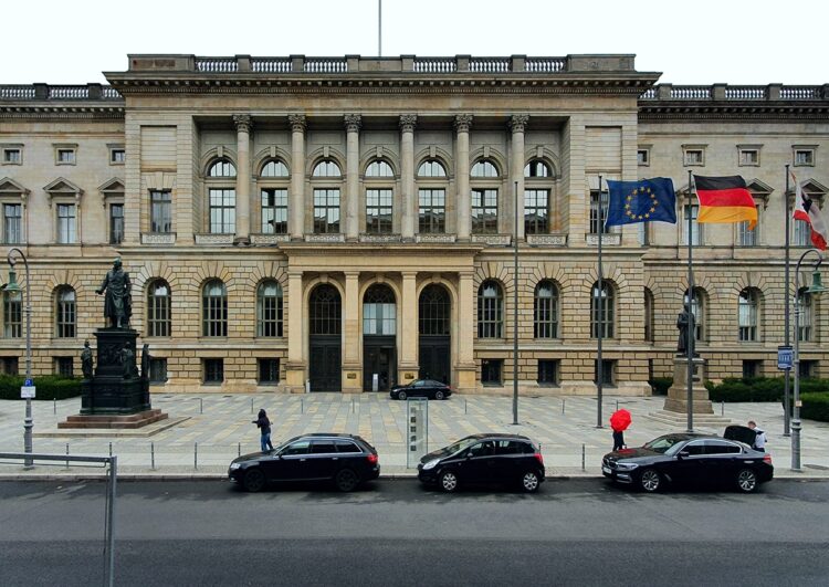 Taxi & Co.: Was die Berliner Oppositionsparteien vor der Wahl versprechen