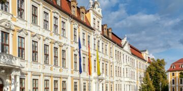 Rufbus statt Rückkehrpflicht: Was Sachsen-Anhalts Parteien vor der Wahl versprechen