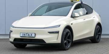 Tesla-Taxi-Umrüstung ist möglich: Intax nennt Preise