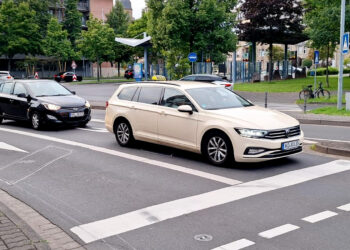 Uber-Start in Koblenz: VDV Rheinland warnt vor Verdrängung des Taxigewerbes