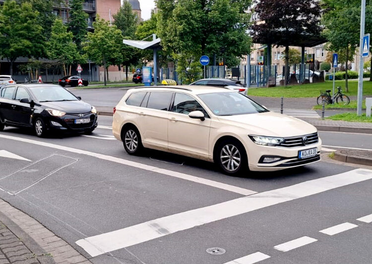 Uber-Start in Koblenz: VDV Rheinland warnt vor Verdrängung des Taxigewerbes