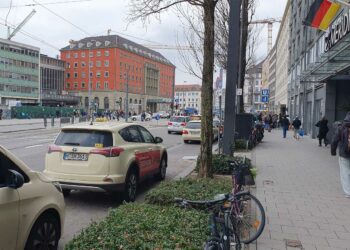 Weiterer Taxistand am Münchner Hauptbahnhof soll verschwinden