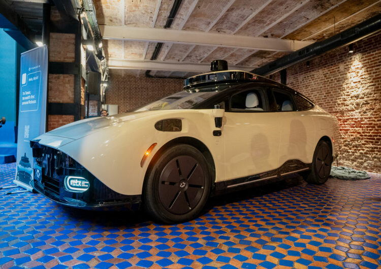 Deutsches Taxiunternehmen wird Betreiber von Robotaxis
