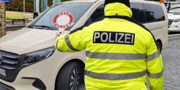 Grenzübertritt mit dem Black Taxi – Taxifahrer als Schleuser im Verdacht?