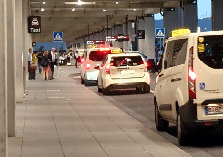 Behörden bestätigen BER-Aus für Berliner Taxis – künftig Festpreisfahrten?